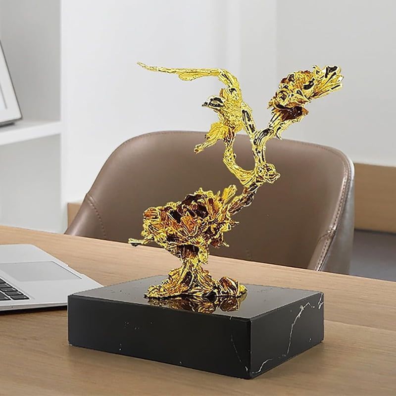 Χρυσό Διακοσμητικό με Μαρμάρινη Βάση - Gold Sculpture Decor - sukki.gr